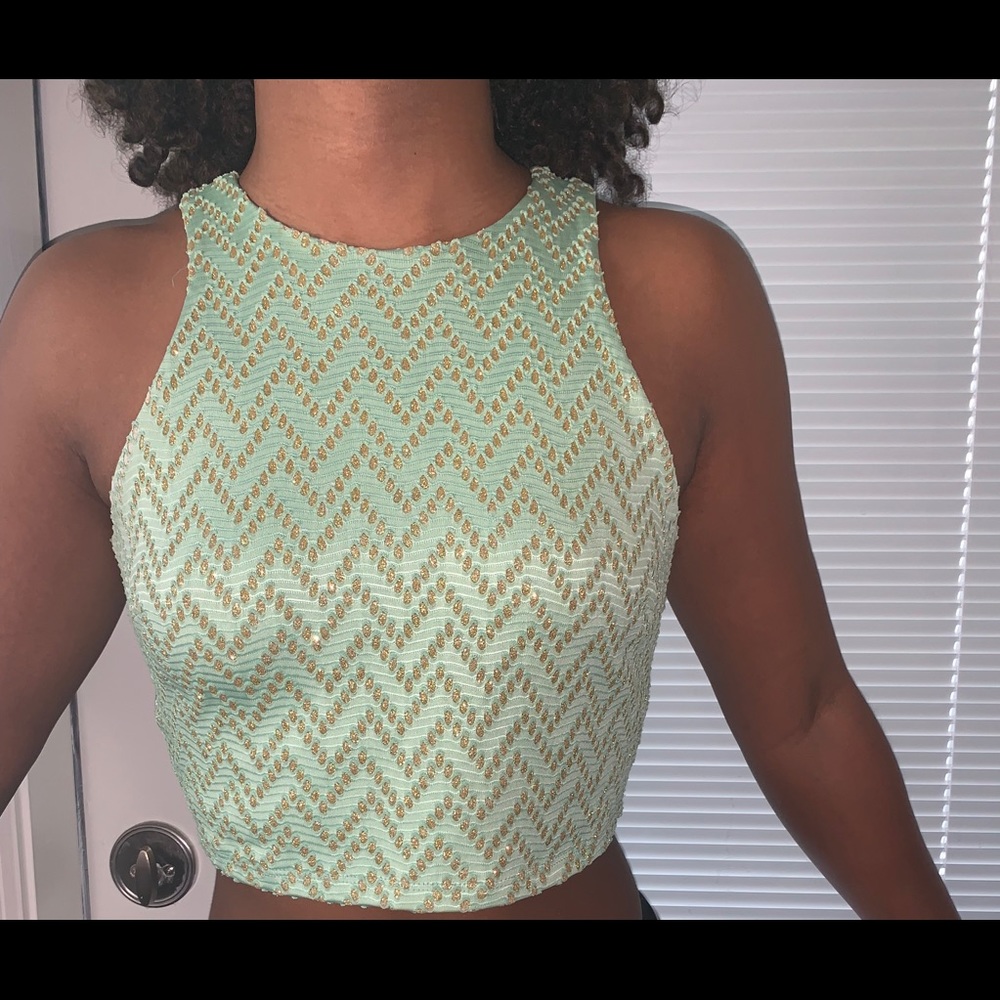 ✨SEXY & GLAMOROUS Crop Top✨